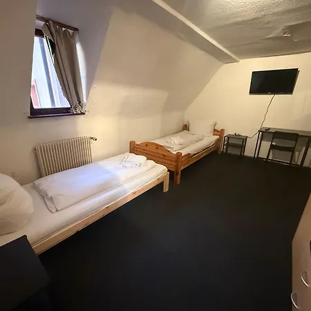 Daire In 187dg 3 Schlafzimmer, Kueche, Bad *